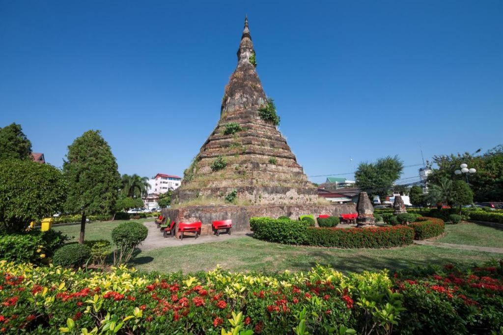Vientiane Plaza Hotel Екстер'єр фото