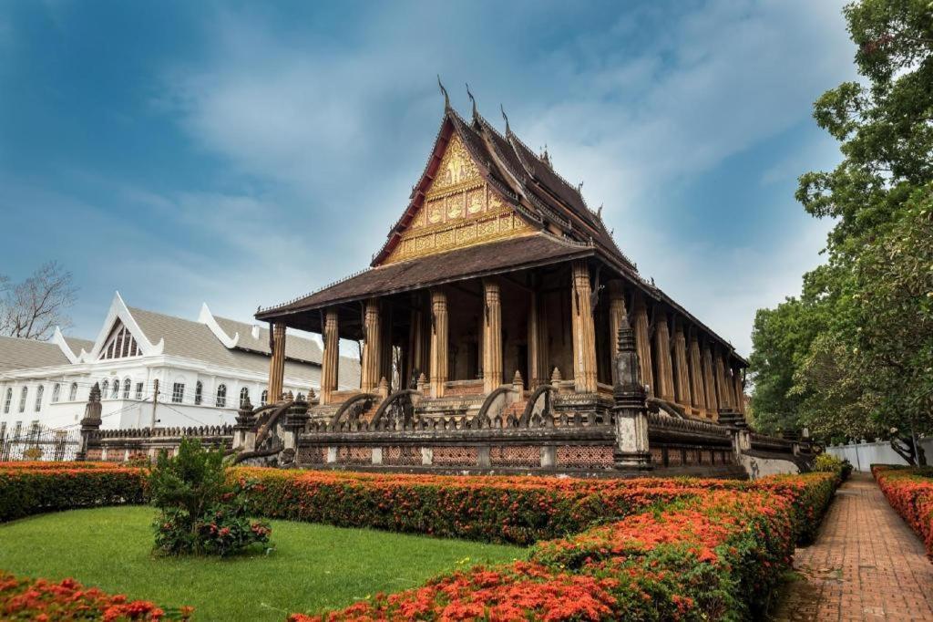 Vientiane Plaza Hotel Екстер'єр фото