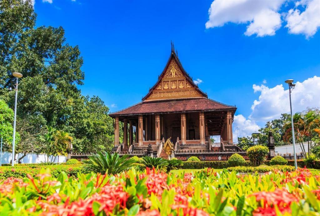 Vientiane Plaza Hotel Екстер'єр фото