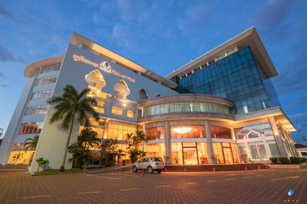 Vientiane Plaza Hotel Екстер'єр фото