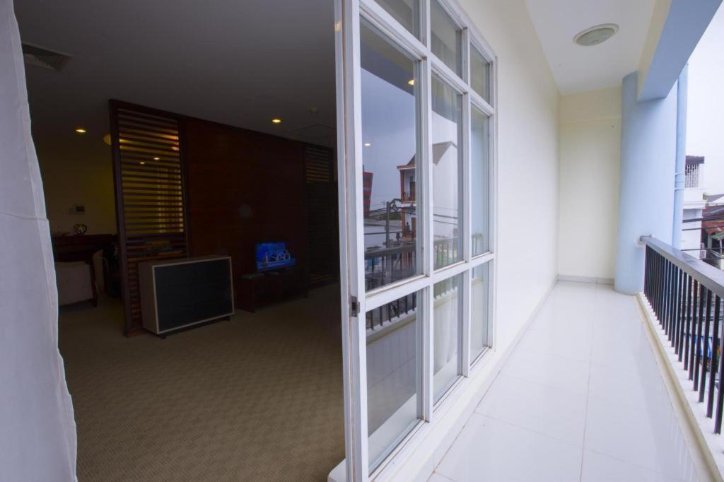 Vientiane Plaza Hotel Екстер'єр фото