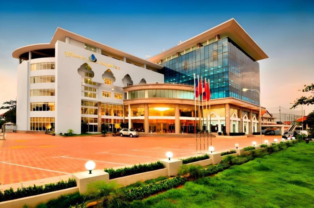 Vientiane Plaza Hotel Екстер'єр фото