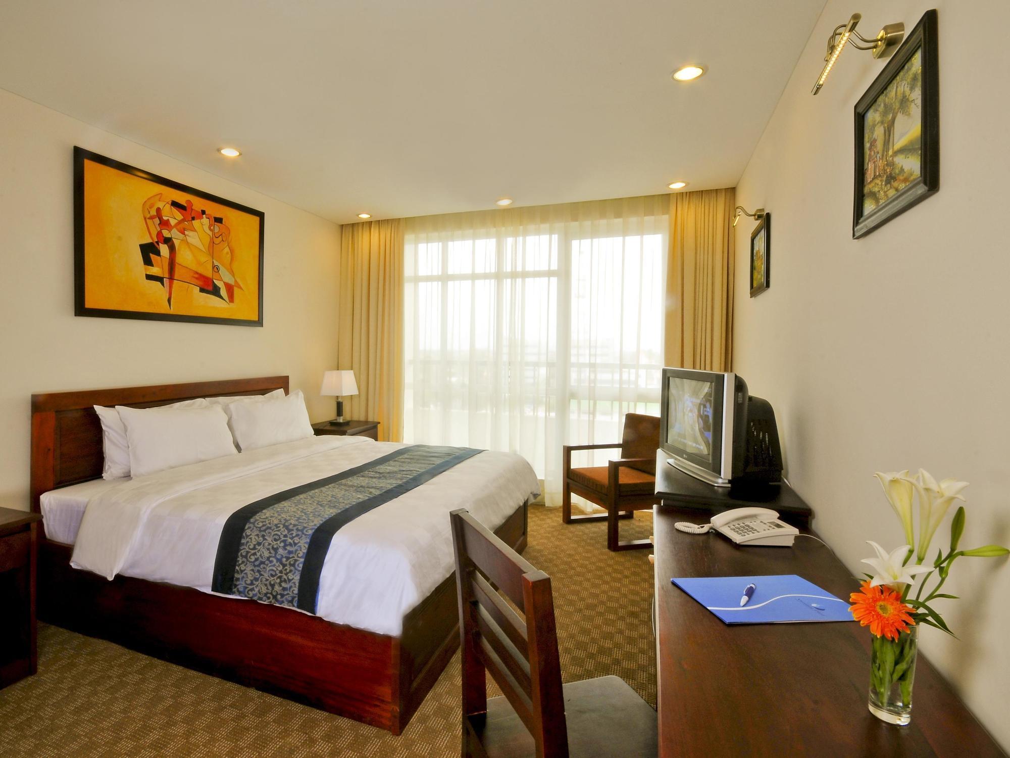 Vientiane Plaza Hotel Екстер'єр фото